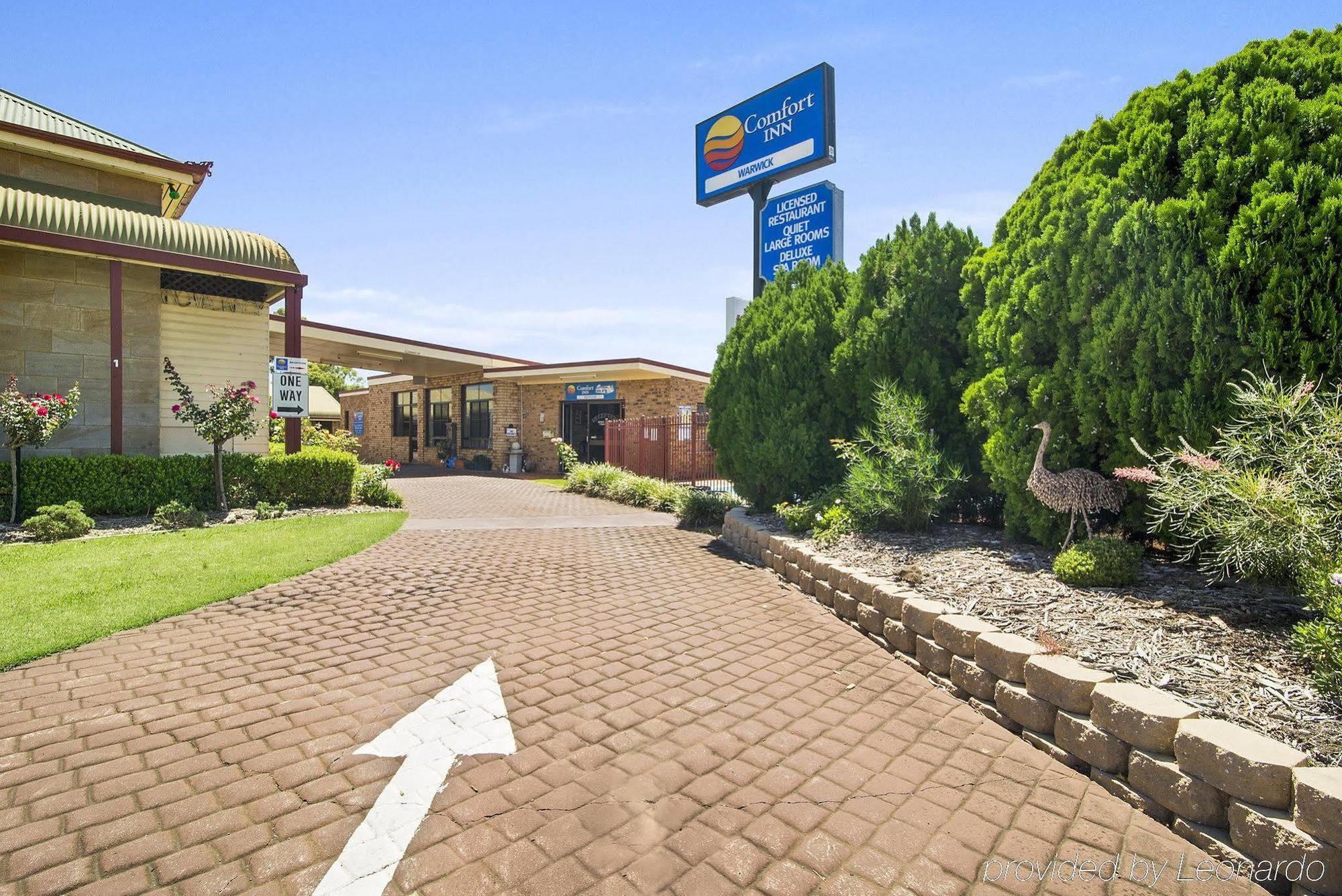 Warwick Settlers Inn Exterior photo